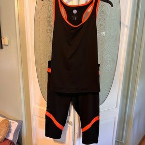 Yoshion yoga/ workout outfit Sz L